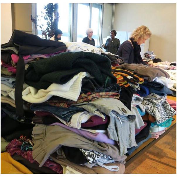 Collecte de vêtements chauds et de linges chauds.